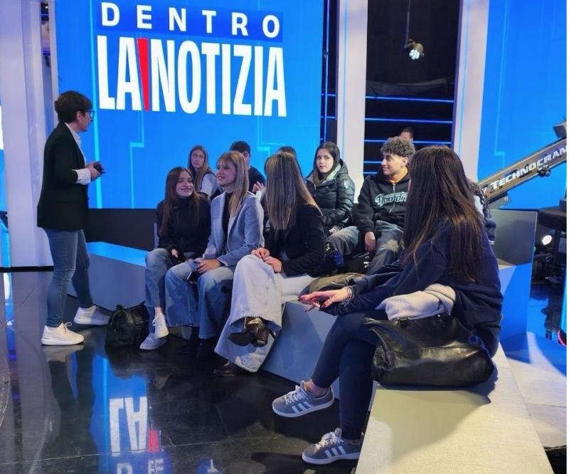 USCITA DIDATTICA PRESSO GLI STUDI MEDIASET DI COLOGNO MONZESE